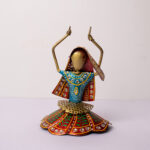 metal dancing ladies (7)