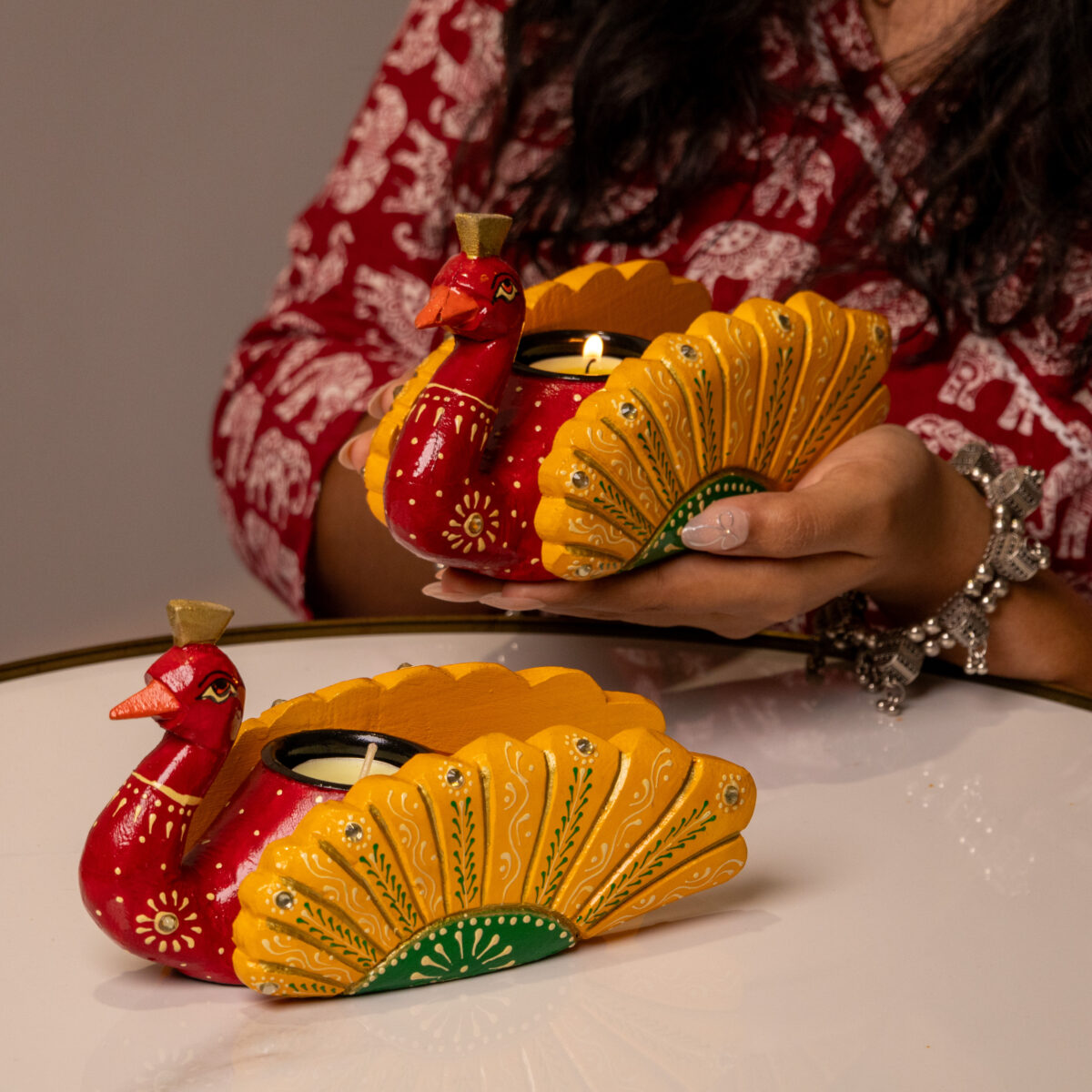 wooden Peacock t light red (3)