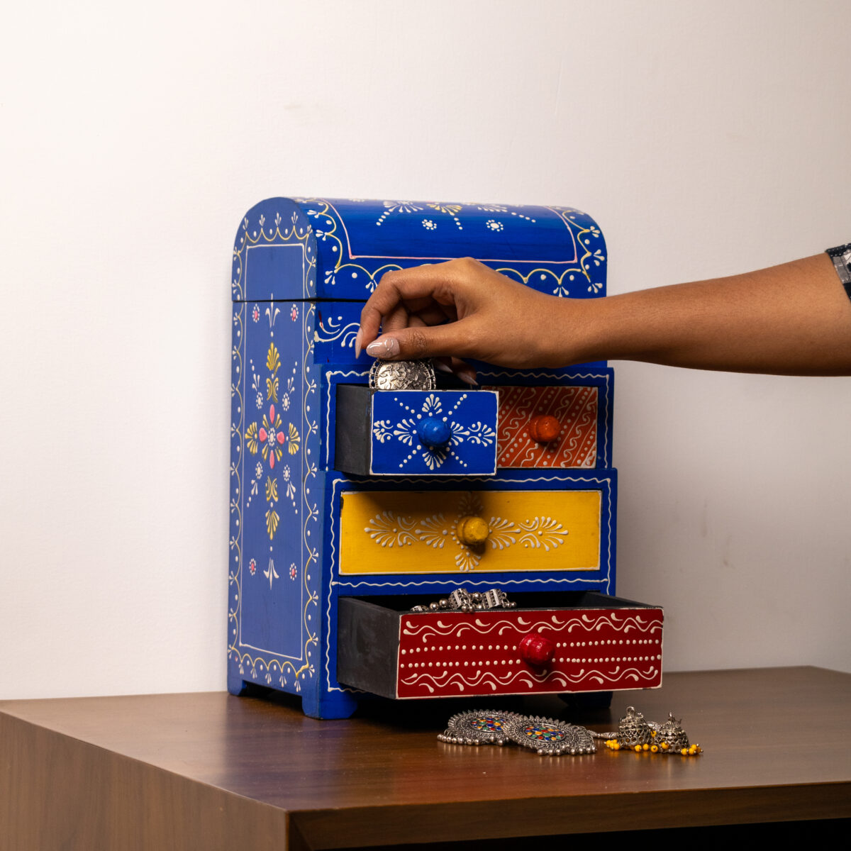 wooden painting drawer (1)