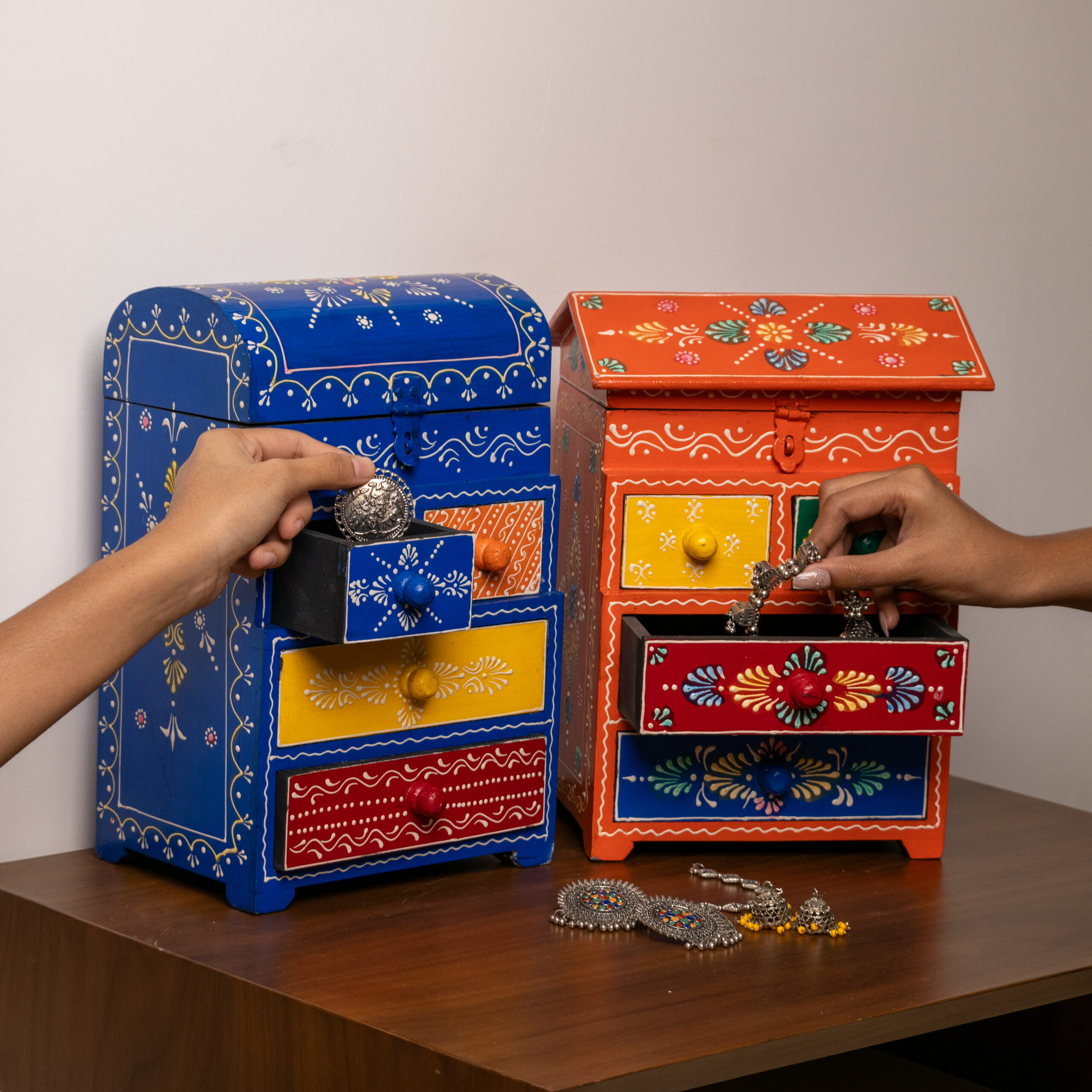 wooden painting & jewellery drawer (2)