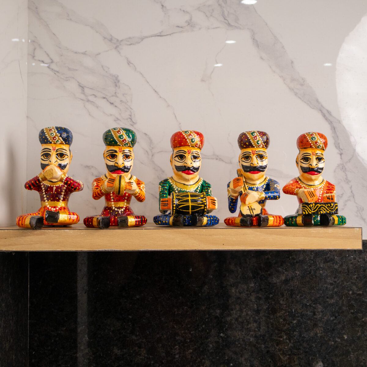 wooden rajasthani musician (2)