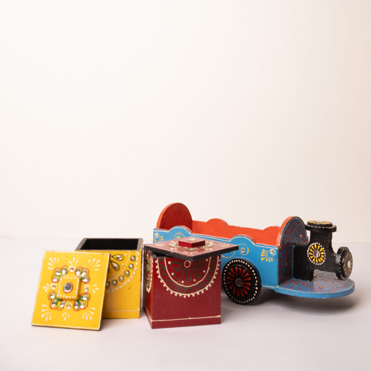 wooden train shaped dry fruits holder 2 box (8)