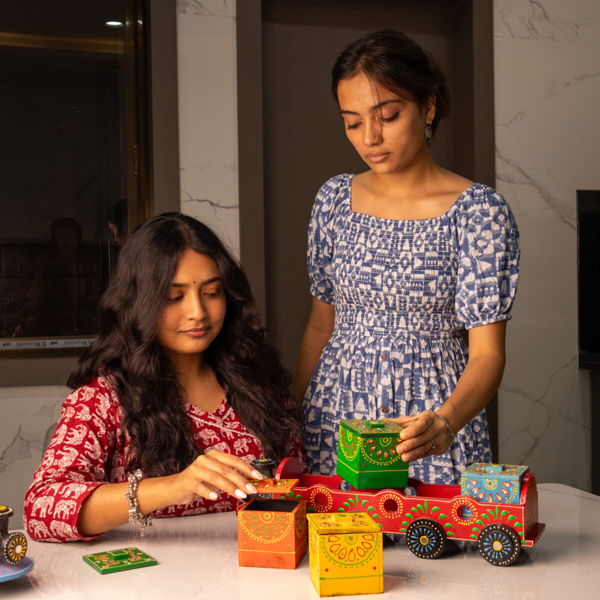 wooden train shaped dry fruits holder 4 box (6)