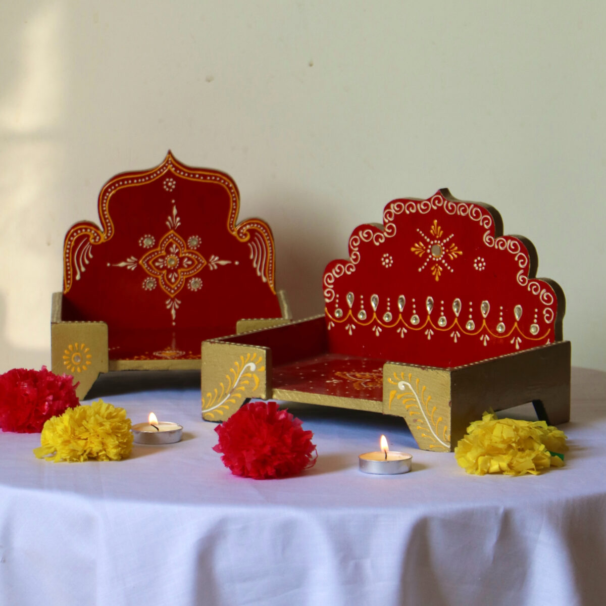 wooden sinhasan diety big and small (1)